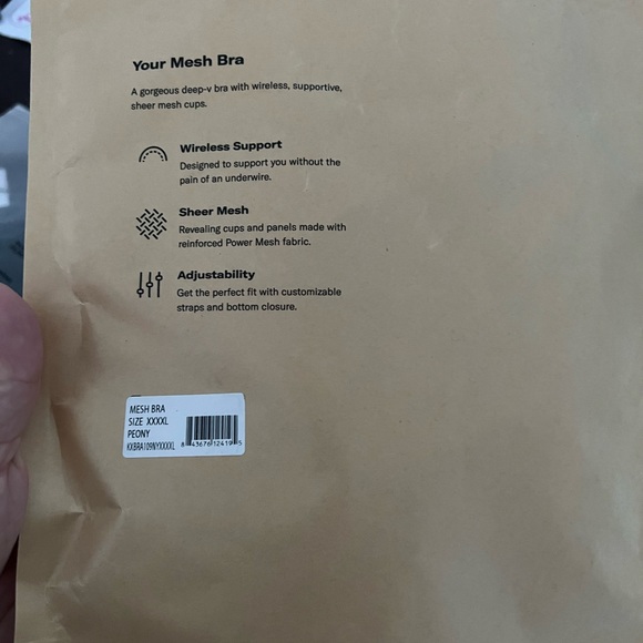 Knix v Ashley Graham Deep V Bra - Picture 4 of 4